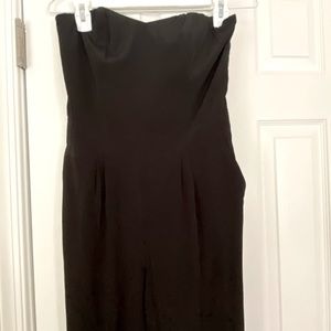 Express strapless black 7/8 length jumpsuit w/ POCKETS & sweetheart neckline